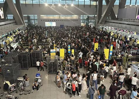 Ilang bangko, airlines sa Pilipinas, kabilang sa naapektuhan ng .